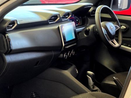 2025-Nissan-Magnite-10T-Acenta-Plus-Auto_7