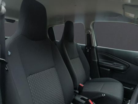 2025-Toyota-Vitz-10-XR-AMT_9