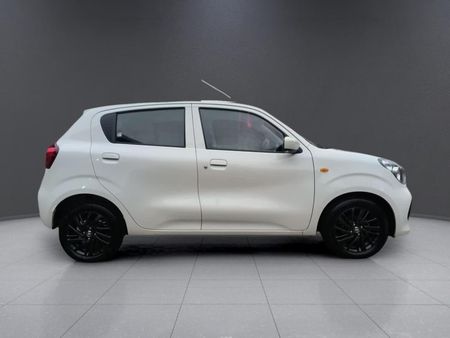 2025-Toyota-Vitz-10-XR-AMT_7