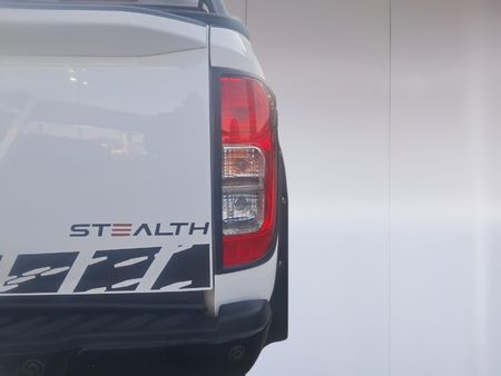 2019-Nissan-Navara-23D-Stealth-4x4-Double-Cab_11