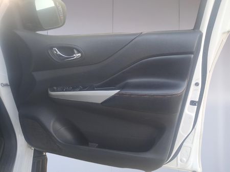2019-Nissan-Navara-23D-Stealth-4x4-Double-Cab_14