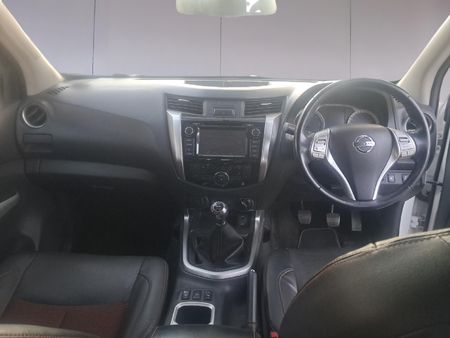 2019-Nissan-Navara-23D-Stealth-4x4-Double-Cab_17
