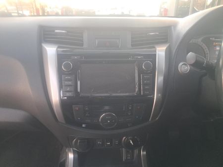 2019-Nissan-Navara-23D-Stealth-4x4-Double-Cab_19