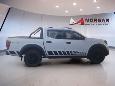 2019-Nissan-Navara-23D-Stealth-4x4-Double-Cab_7