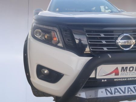 2019-Nissan-Navara-23D-Stealth-4x4-Double-Cab_8