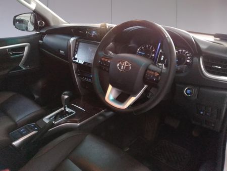 2020-Toyota-Fortuner-28-GD-6-Epic-Auto_12