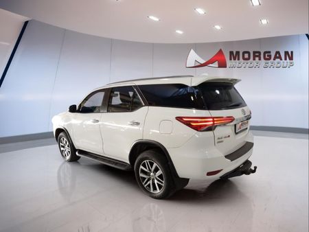 2020-Toyota-Fortuner-28-GD-6-Epic-Auto_4