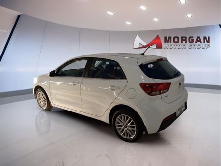 2019-Kia-Rio-12-5-dr_4