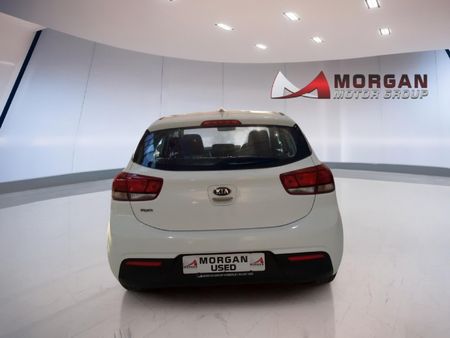 2019-Kia-Rio-12-5-dr_5
