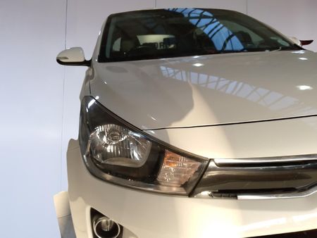 2019-Kia-Rio-12-5-dr_8