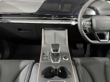 2026-Omoda-C5-15T-Luxury-X_17