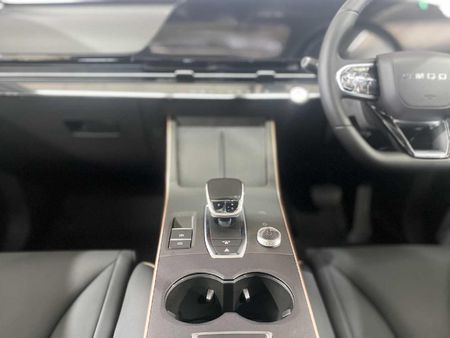 2026-Omoda-C5-15T-Luxury-X_17