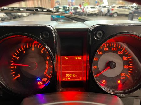 2022-Suzuki-Jimny-15-GA_10