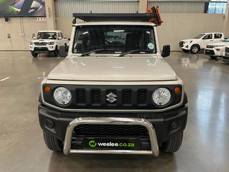 2022-Suzuki-Jimny-15-GA_7