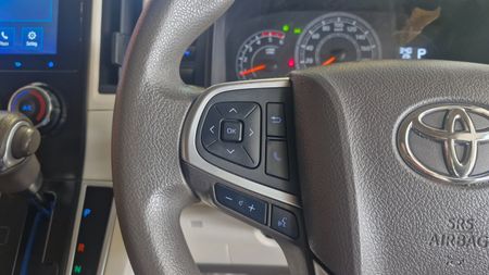 2024-Toyota-Quantum-28-GL-Auto-14-Seater_11