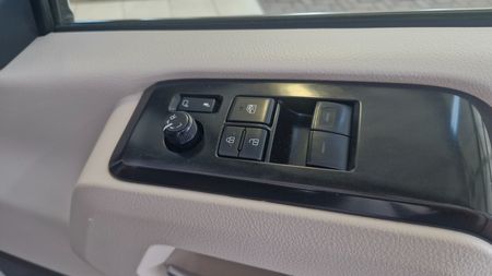 2024-Toyota-Quantum-28-GL-Auto-14-Seater_6