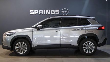 2024-Toyota-Corolla-Cross-18-XS_5
