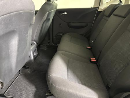 2012-Mercedes-Benz-A-Class-A-180-CDI-Classic-Auto_3