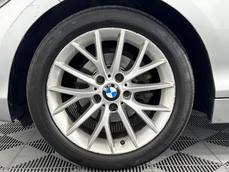 2014-BMW-1-Series-116i-5-dr-Auto_4