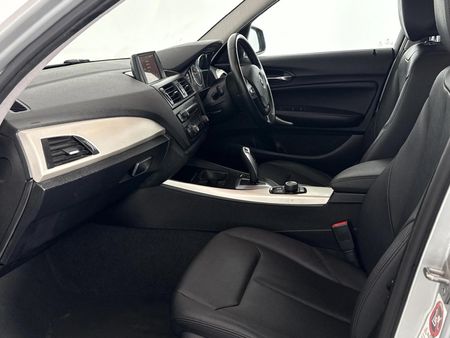 2014-BMW-1-Series-116i-5-dr-Auto_8