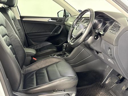 2018-Volkswagen-Tiguan-Allspace-20-TSI-Comfortline-4Motion-Auto-132kW_9