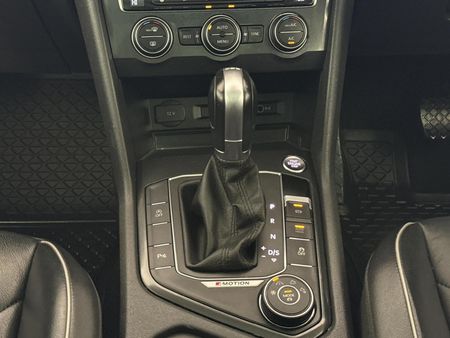 2018-Volkswagen-Tiguan-Allspace-20-TSI-Comfortline-4Motion-Auto-132kW_10