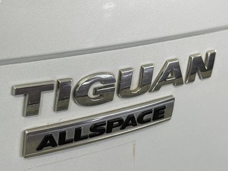2018-Volkswagen-Tiguan-Allspace-20-TSI-Comfortline-4Motion-Auto-132kW_11
