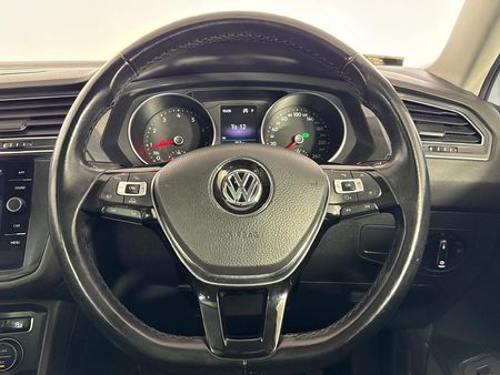 2018-Volkswagen-Tiguan-Allspace-20-TSI-Comfortline-4Motion-Auto-132kW_12
