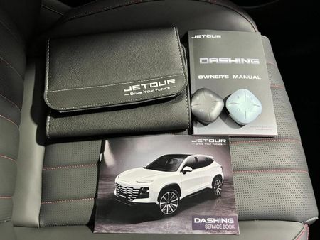 2026-Jetour-Dashing-15T-Momentum_13