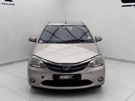 2016-Toyota-Etios-15-Xi-5-dr_1