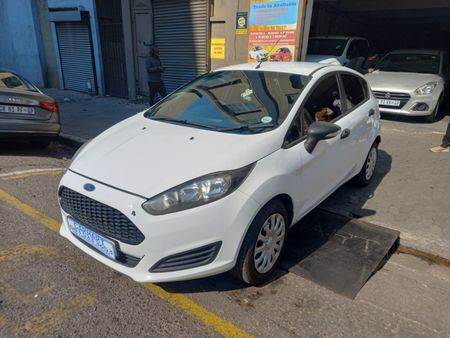 2016-Ford-Fiesta-14-Ambiente-5-dr_2