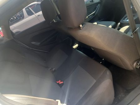 2016-Ford-Fiesta-14-Ambiente-5-dr_8