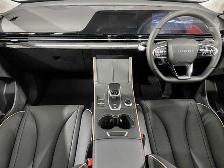 2026-Omoda-C5-15T-Luxury-X_13