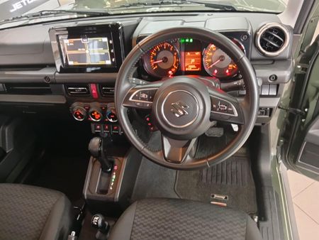 2020-Suzuki-Jimny-15-GLX-Auto_9