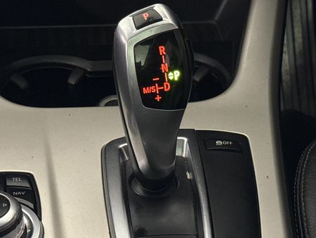 2012-BMW-X3-xDrive20i-Auto_10