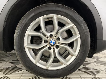 2012-BMW-X3-xDrive20i-Auto_5