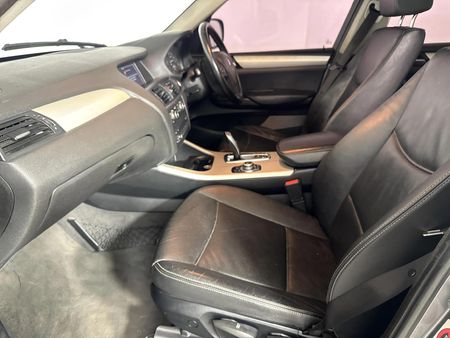 2012-BMW-X3-xDrive20i-Auto_8