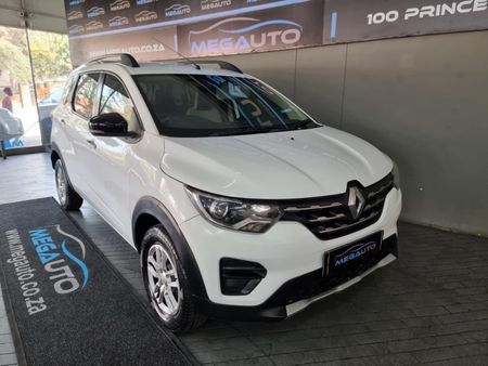 2022-Renault-Triber-10-Expression_2