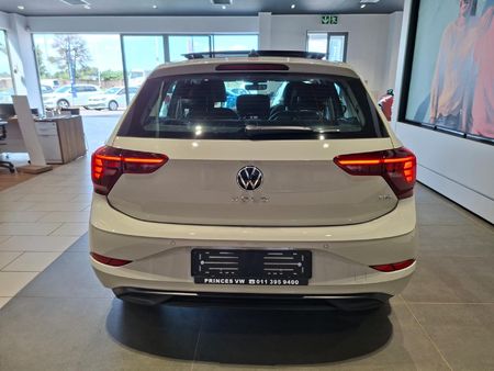 2026-Volkswagen-Polo-10-TSI-Life_3
