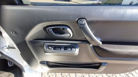 2014-Suzuki-Jimny-Suzuki-Jimny-13i_14