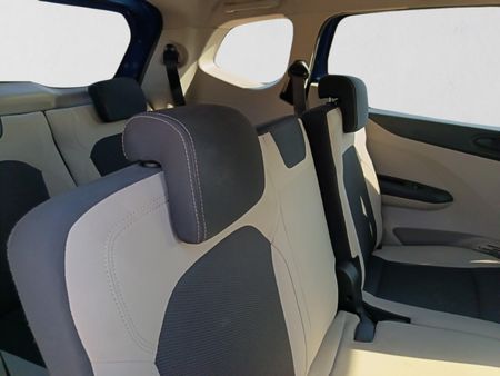 2024-Renault-Triber-10-Dynamique_15