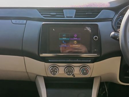 2024-Renault-Triber-10-Dynamique_19