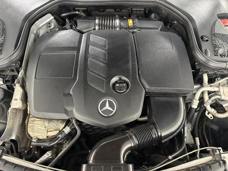 2021-Mercedes-Benz-E-Class-E-220d_15