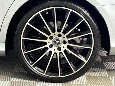 2021-Mercedes-Benz-E-Class-E-220d_19