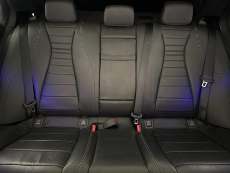 2021-Mercedes-Benz-E-Class-E-220d_8