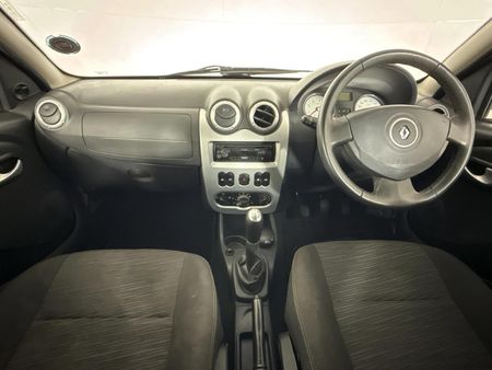 2012-Renault-Sandero-16-Stepway_1
