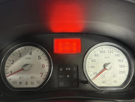 2012-Renault-Sandero-16-Stepway_2