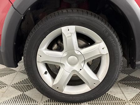 2012-Renault-Sandero-16-Stepway_3