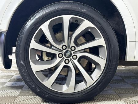 2022-Land-Rover-Discovery-Sport-20D-HSE-R-Dynamic-D180_7
