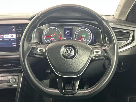 2018-Volkswagen-Polo-10-TSI-Highline-Auto-85kW_12